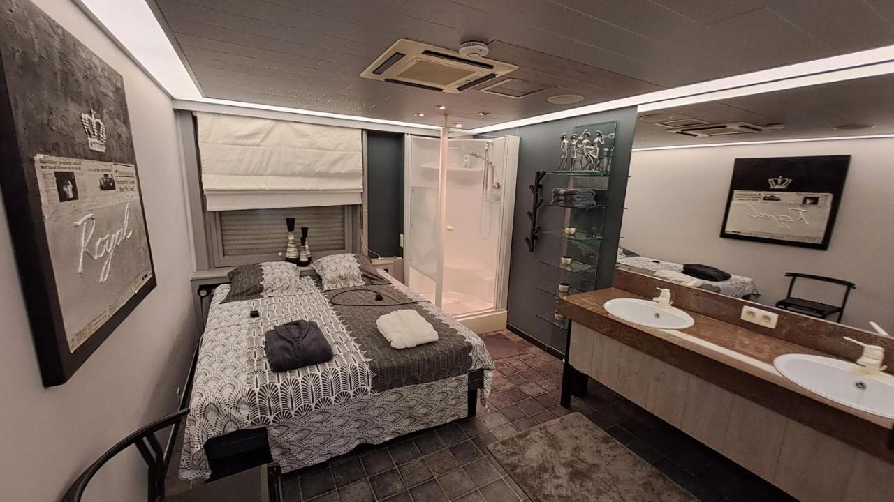 Beautyd Grey Room Centrum Gullegem Вевелгем Екстер'єр фото